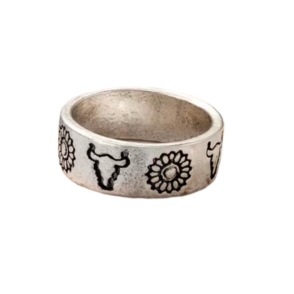 Totem Pole Style Cow and Floral Engraved Ring